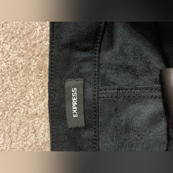 Super High Waisted Faux Leather Vented Hem Modern Straight Pant - Picture 8 of 9